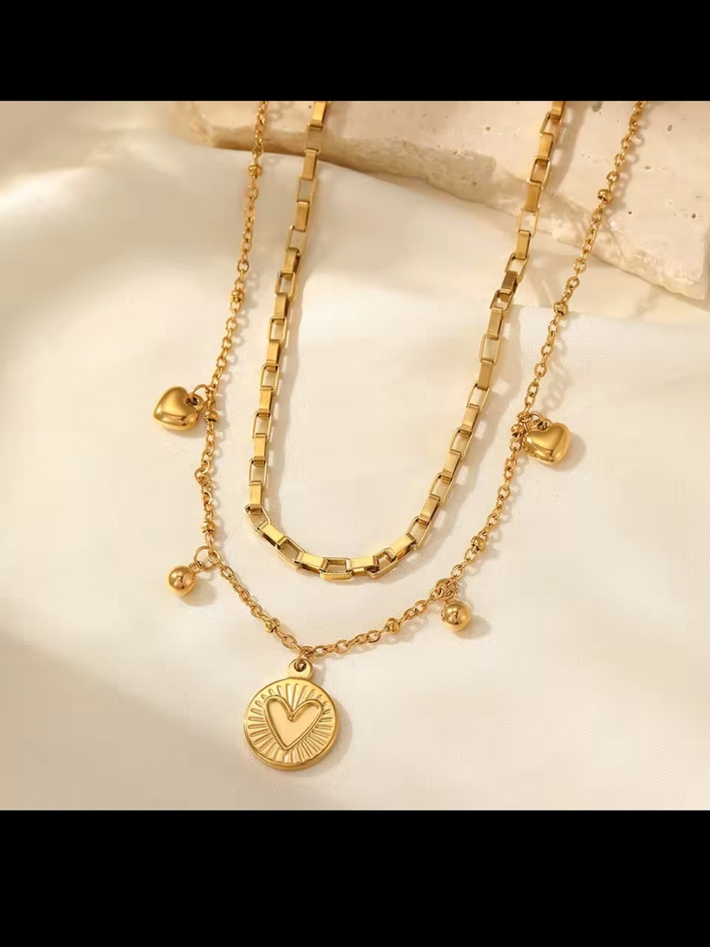Gold Layered Heart & Medallion Necklace - Picture 3 of 8